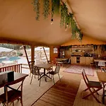 Glamping Bora Lodge *