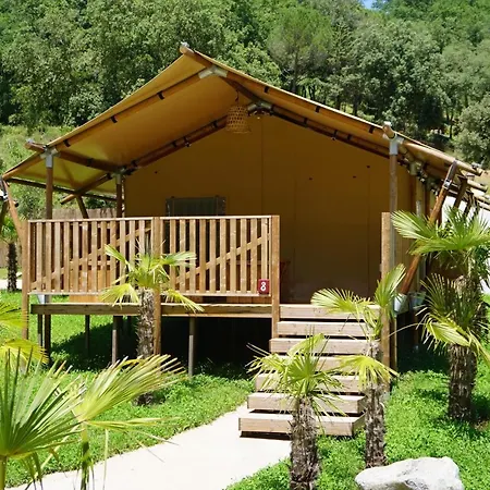 Bora Lodge