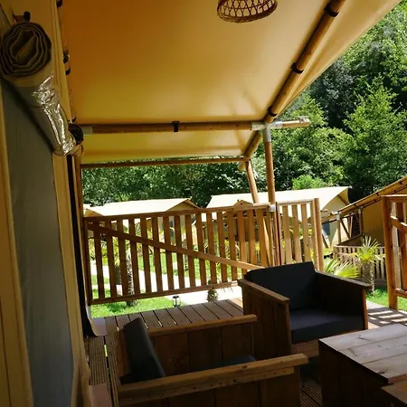 Bora Lodge