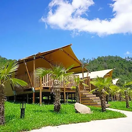 Glamping Bora Jaktstuga Las Serras