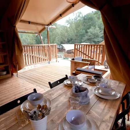 אכסניה Glamping Bora *