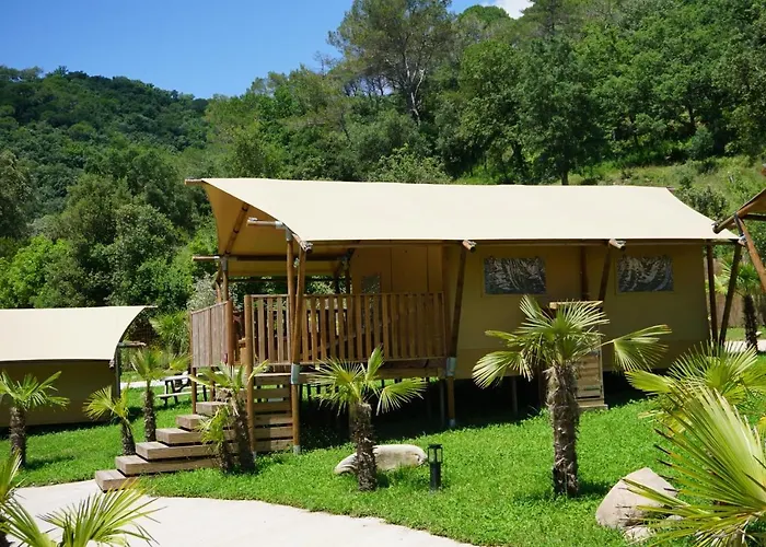 Alojamento de Turismo Selvagem Glamping Bora *
