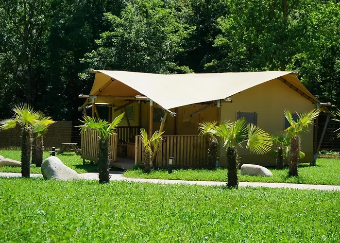 Alojamento de Turismo Selvagem Glamping Bora *