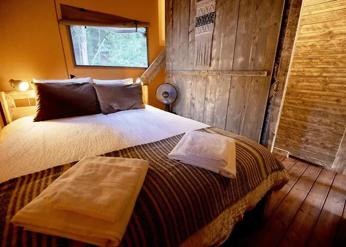 Glamping Bora Alojamento de Turismo Selvagem Las Serras