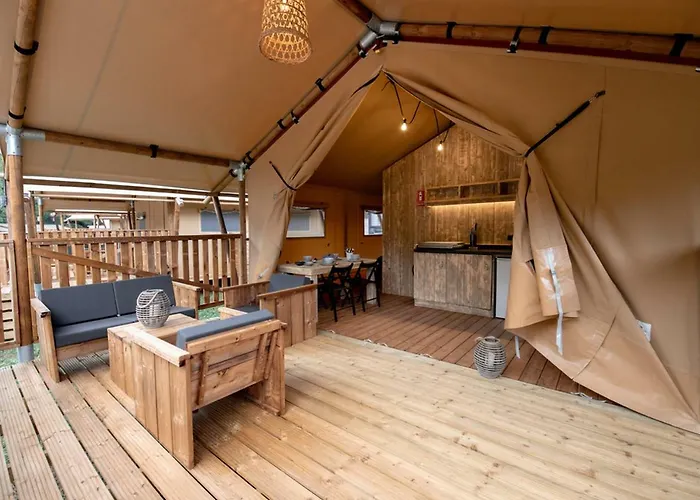 Alojamento de Turismo Selvagem Glamping Bora
