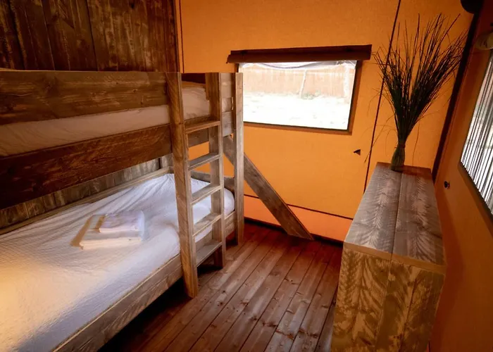 Alojamento de Turismo Selvagem Glamping Bora