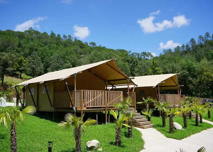 Alojamento de Turismo Selvagem Glamping Bora
